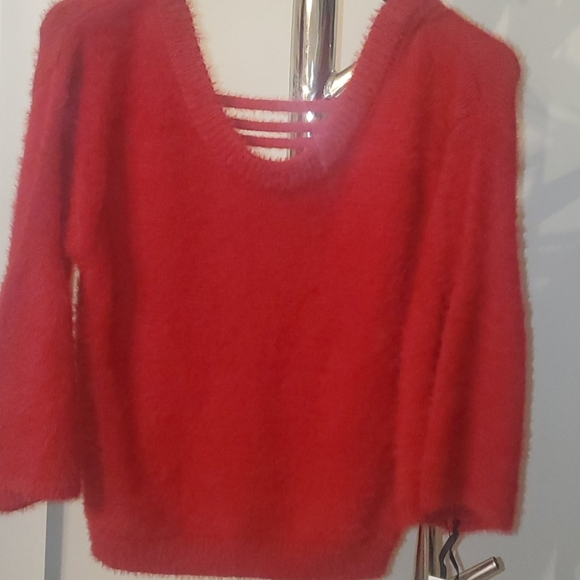 NWT 🎄 TAKARA SWEATER 🎄🤩FINAL SALE - Picture 4 of 7